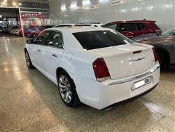 كرايسلر 300